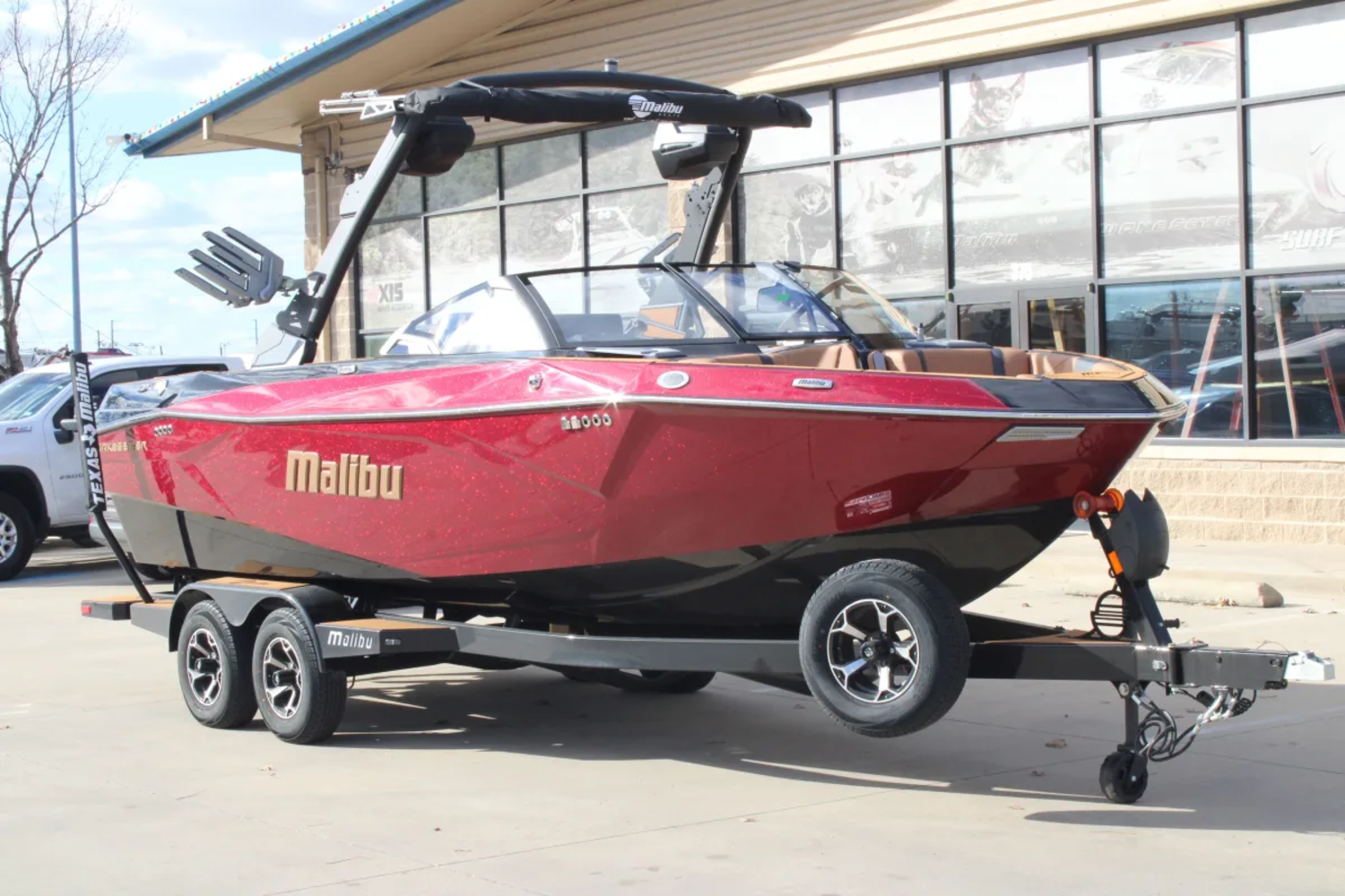 2026 Malibu 23 LSV