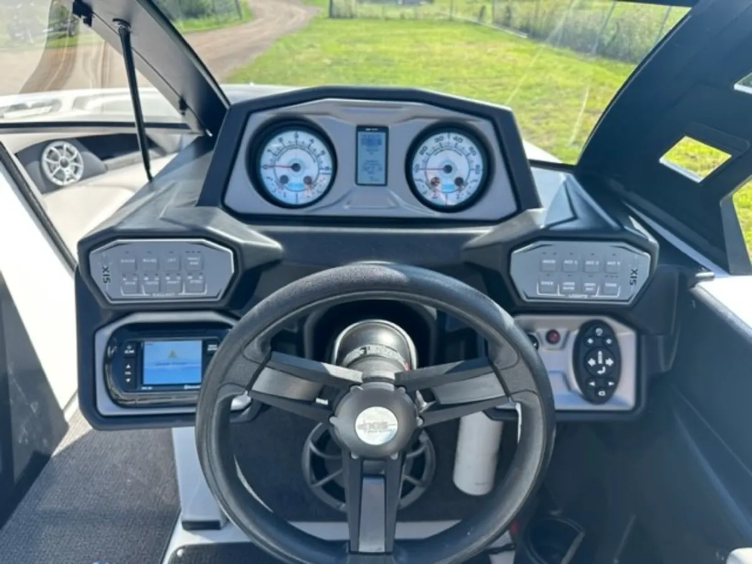 2017 Axis Core Series T22