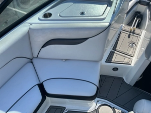2013 Centurion Boats Elite for sale in CORNELIUS, North Carolina