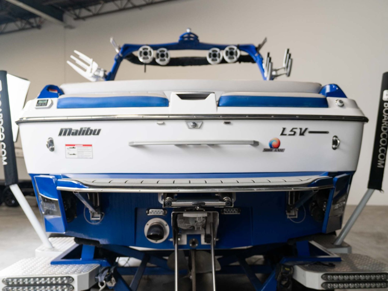 2017 Malibu Boats 25LSV
