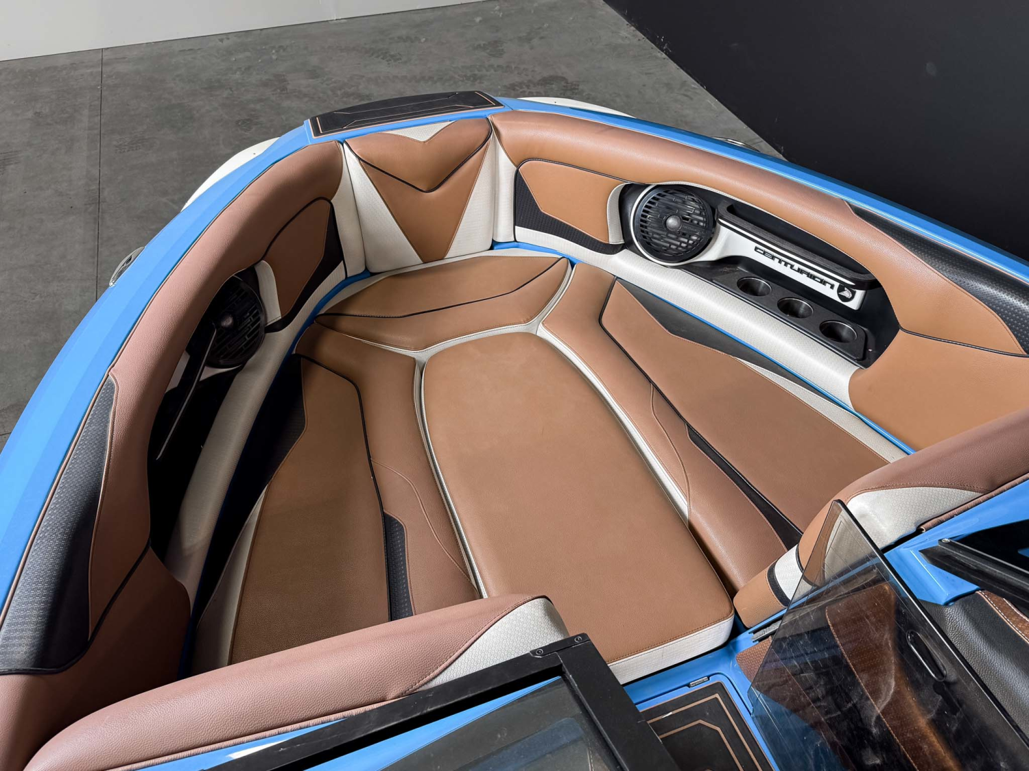 2018 Centurion Boats Ri237