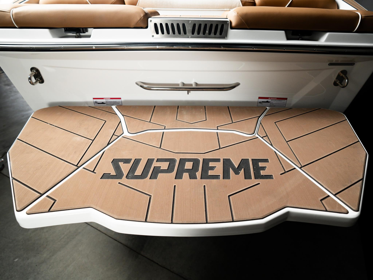 2025 Supreme Boats S240