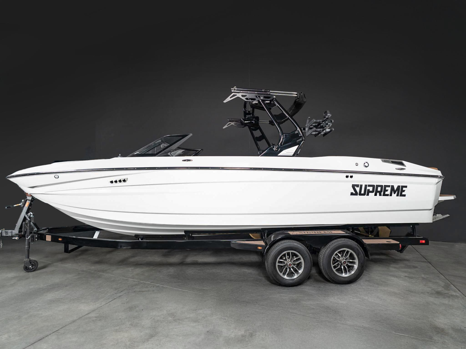 2025 Supreme Boats S240
