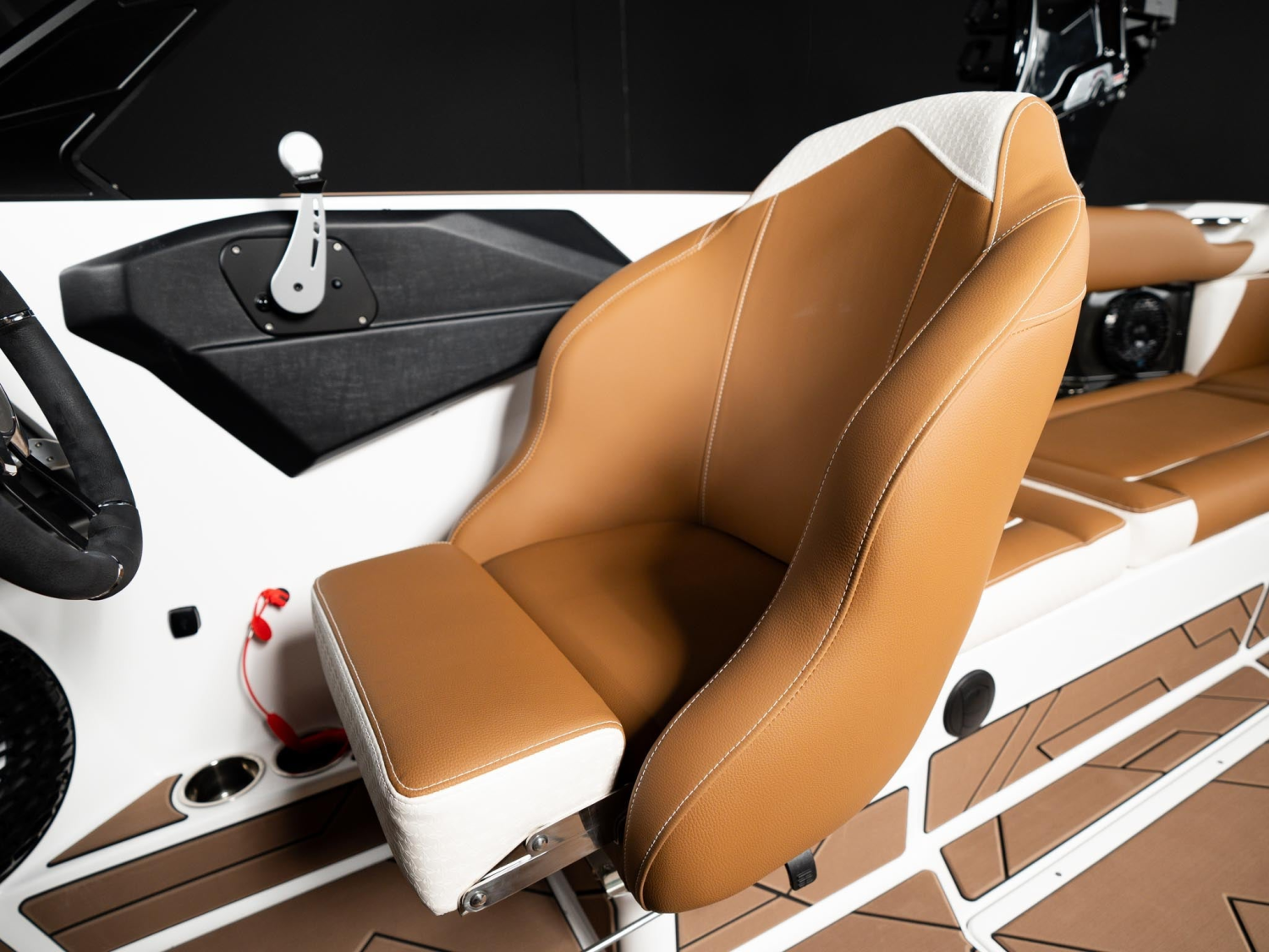 2025 Supreme Boats S240