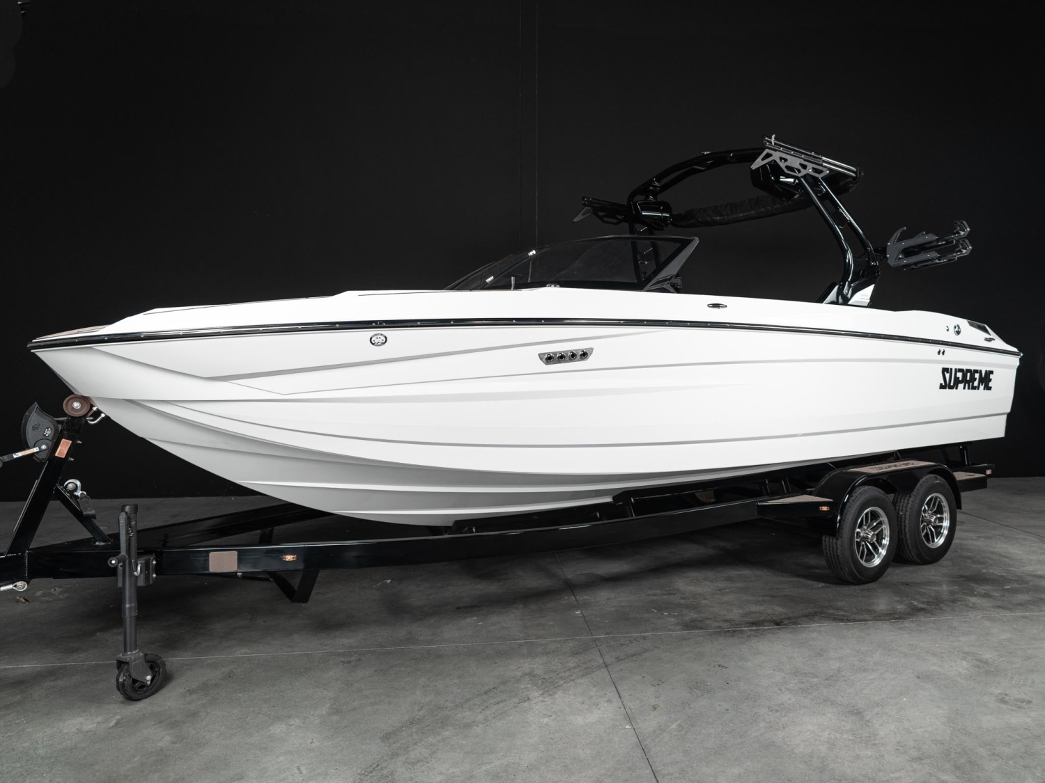 2025 Supreme Boats S240