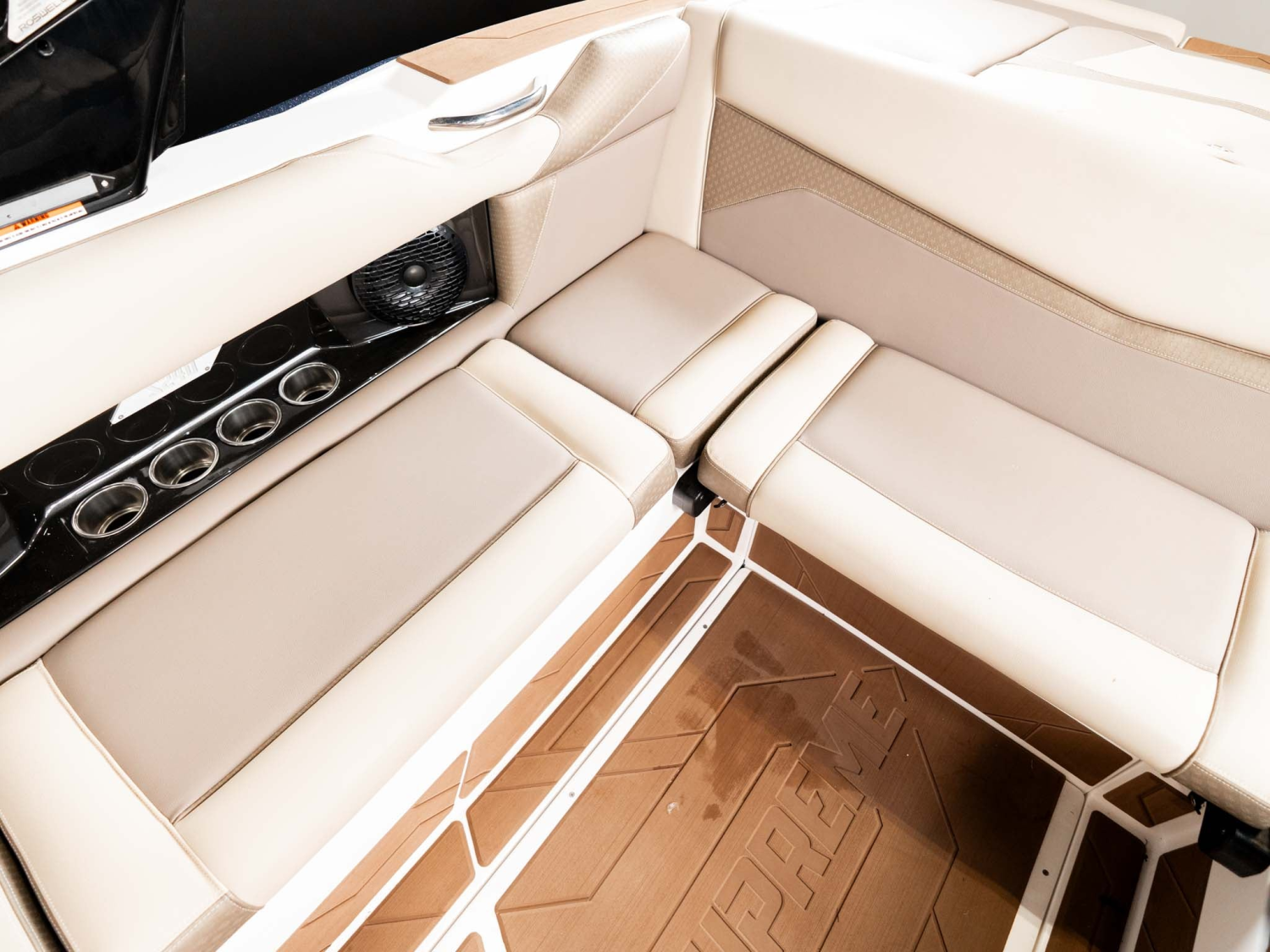 2026 Supreme Boats S240