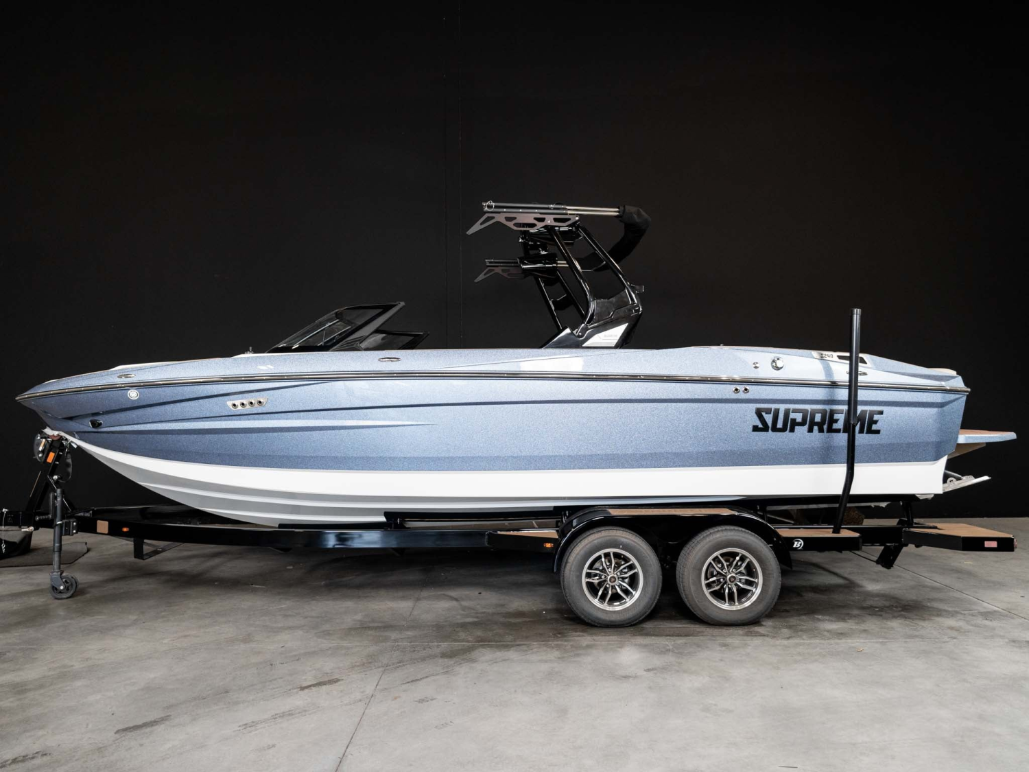 2026 Supreme Boats S240