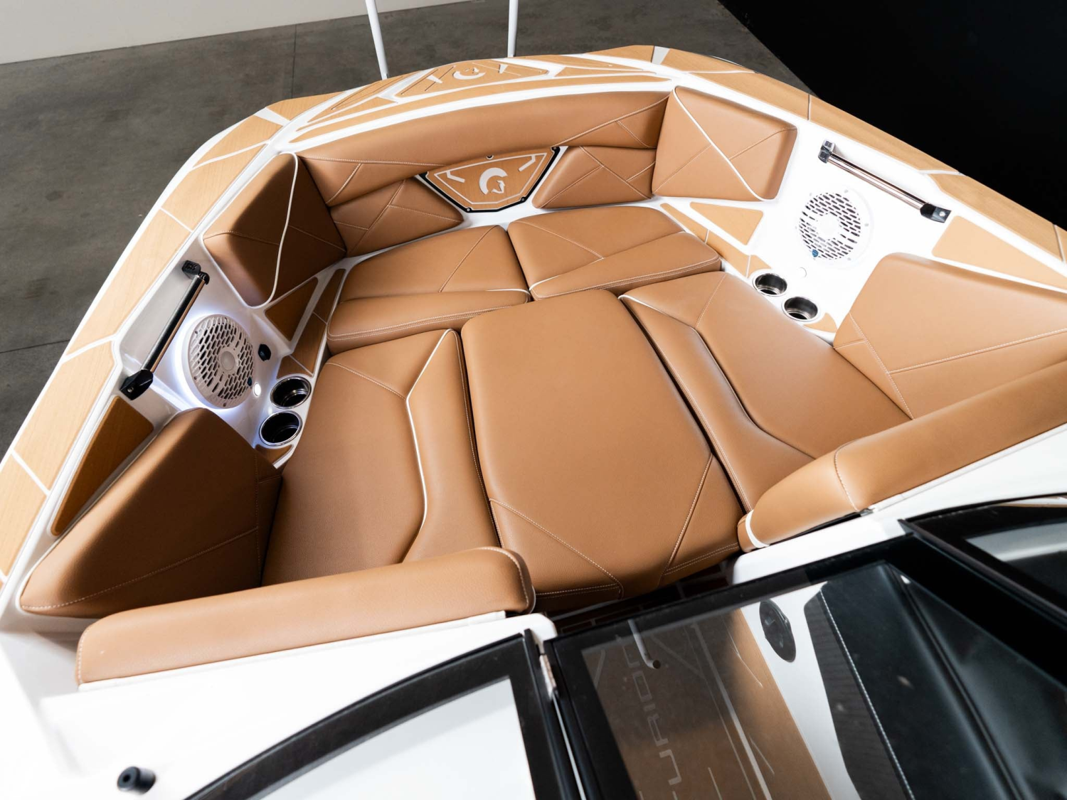 2026 Centurion Boats Nv243