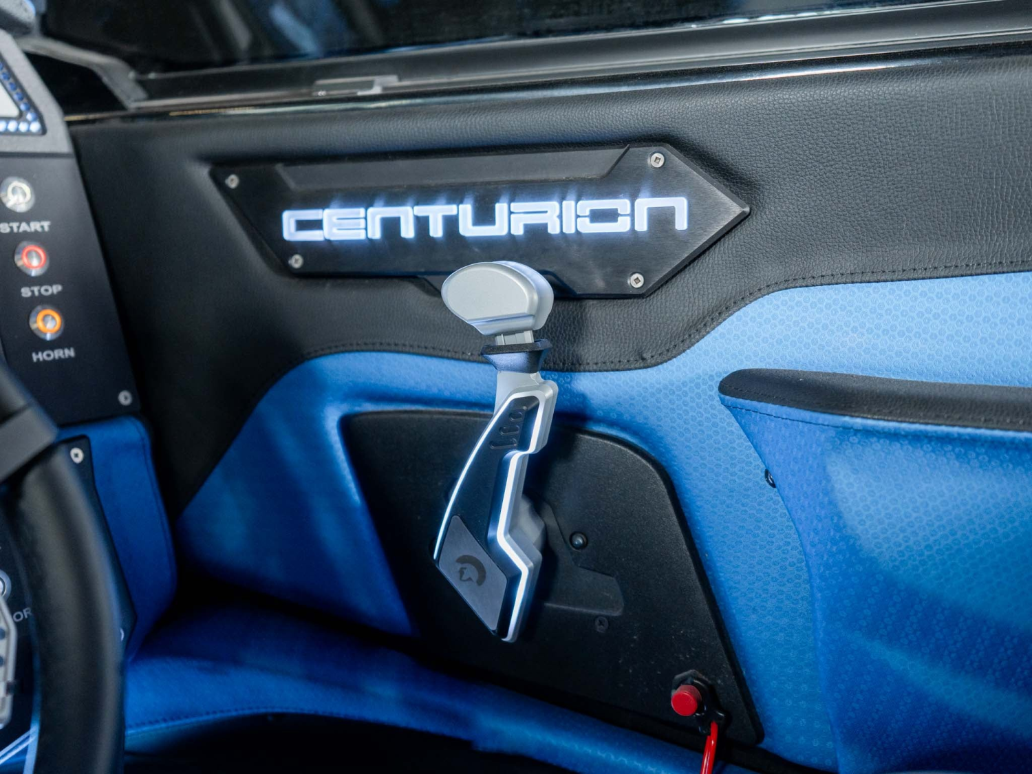 2025 Centurion Boats Ri245