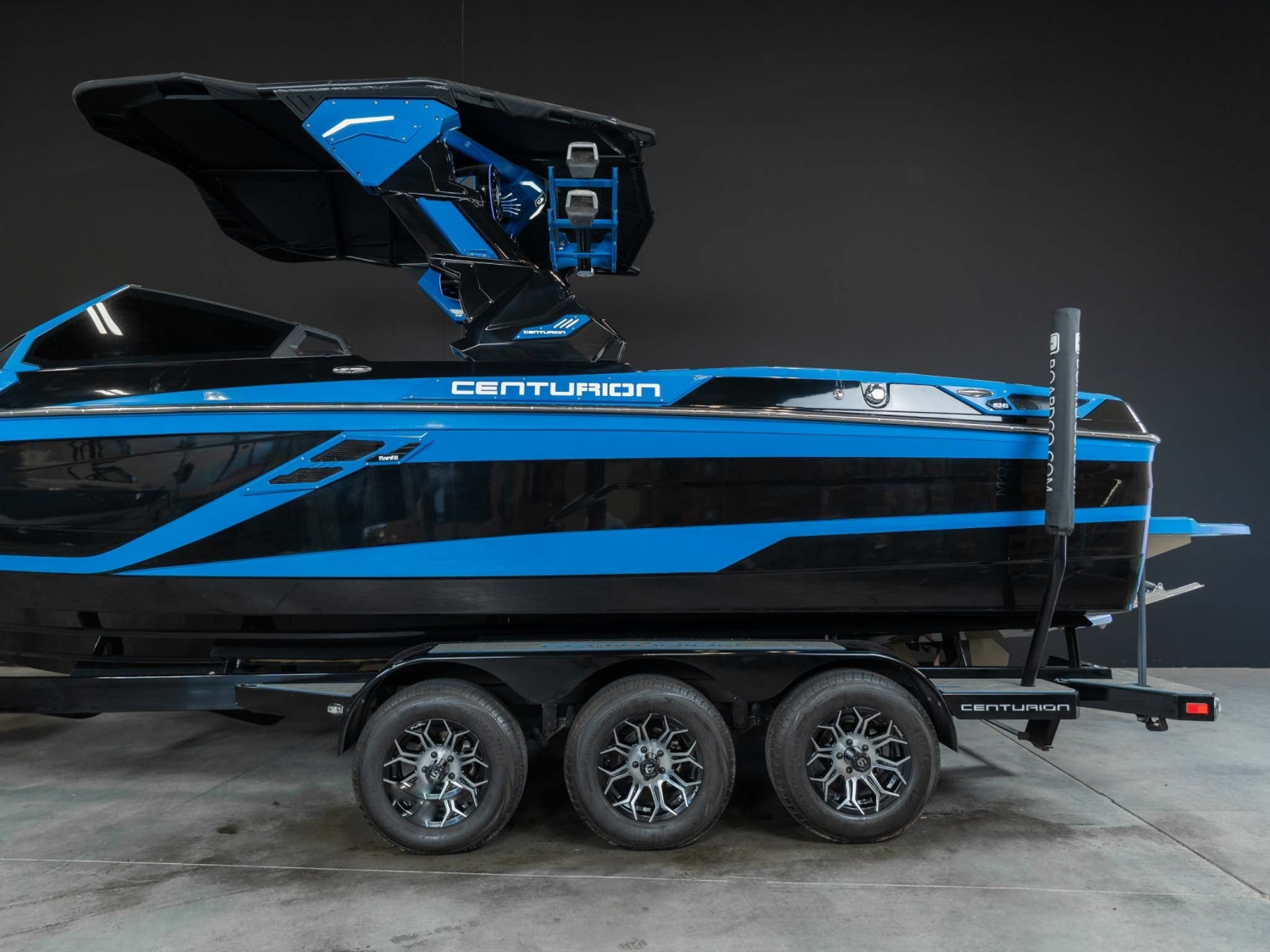 2025 Centurion Boats Ri245