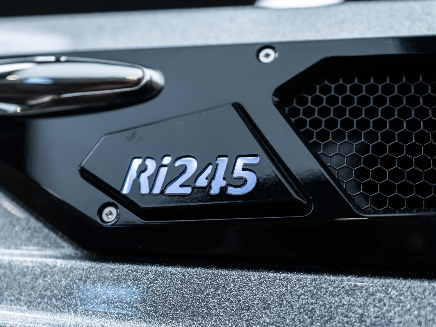 2026 Centurion Boats Ri245