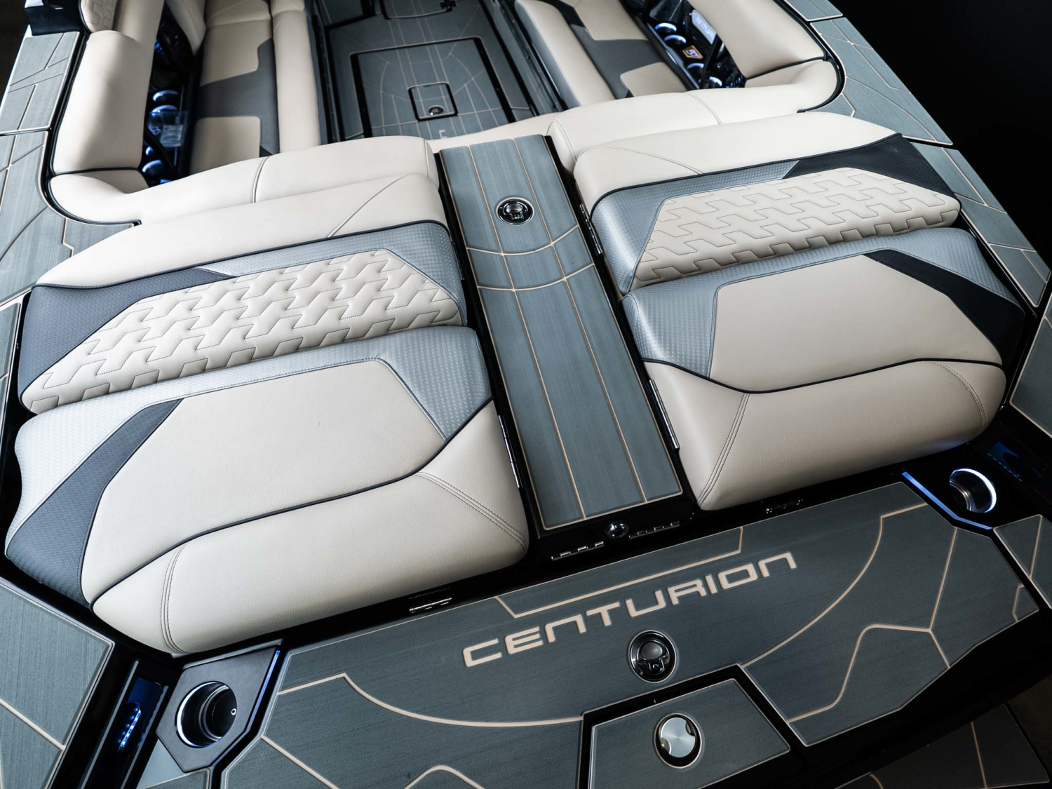 2026 Centurion Boats Ri245