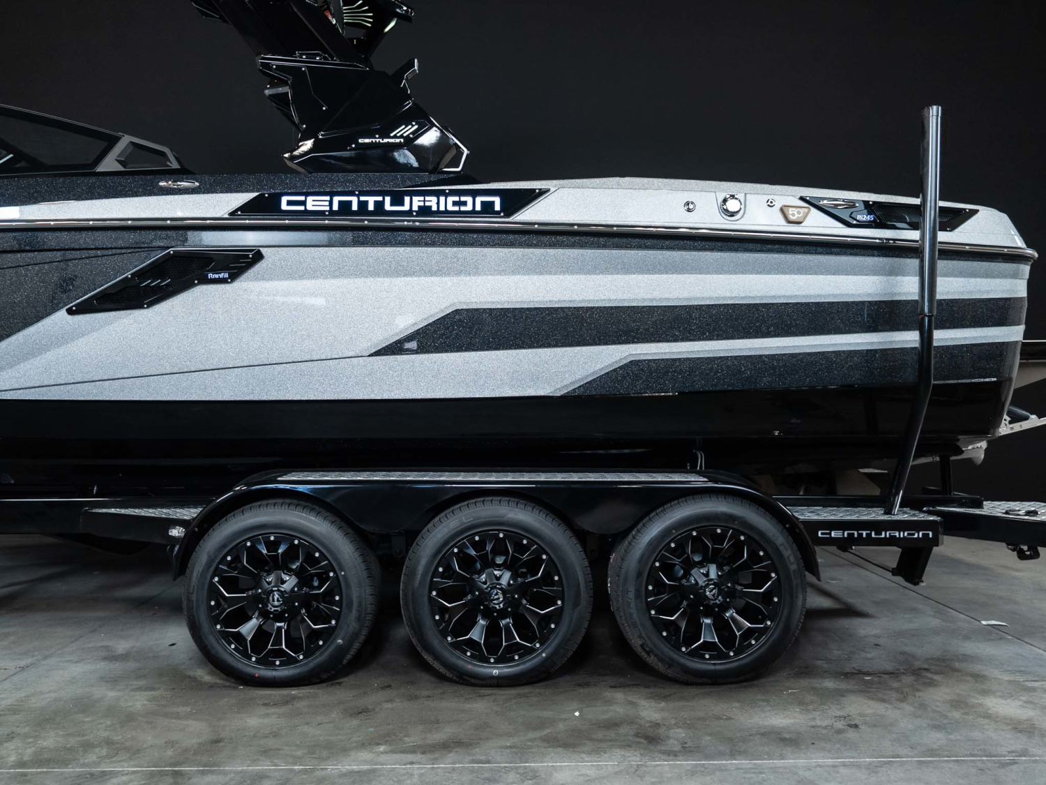 2026 Centurion Boats Ri245