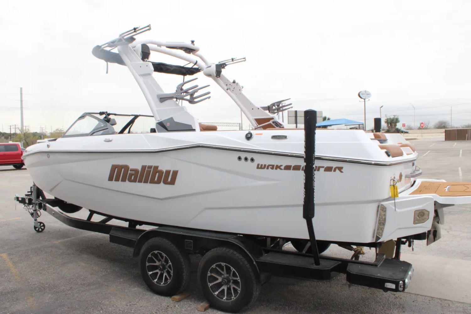 2026 Malibu 22 LSV