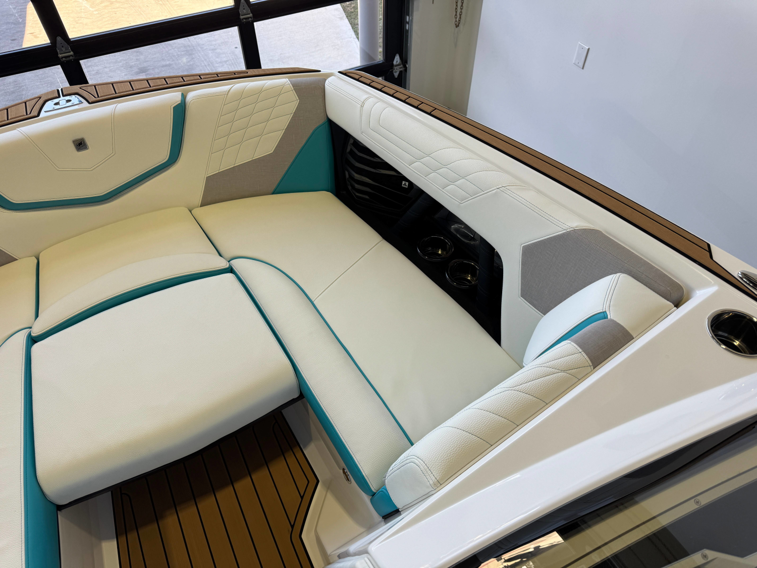 2024 Nautique Super Air Nautique G23