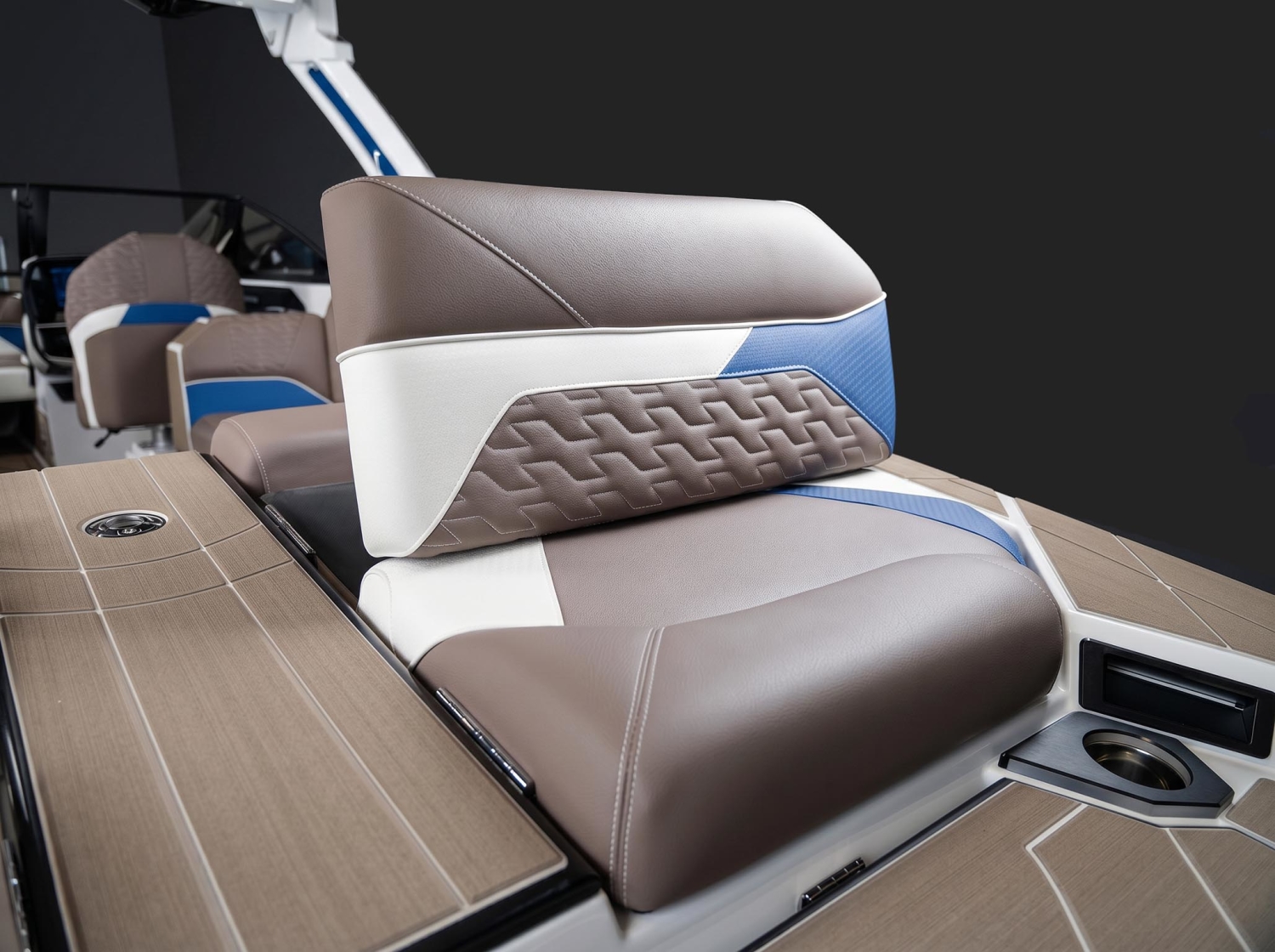 2026 Centurion Boats Ri245