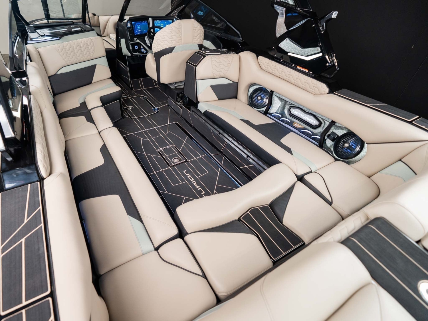 2026 Centurion Boats Ri245