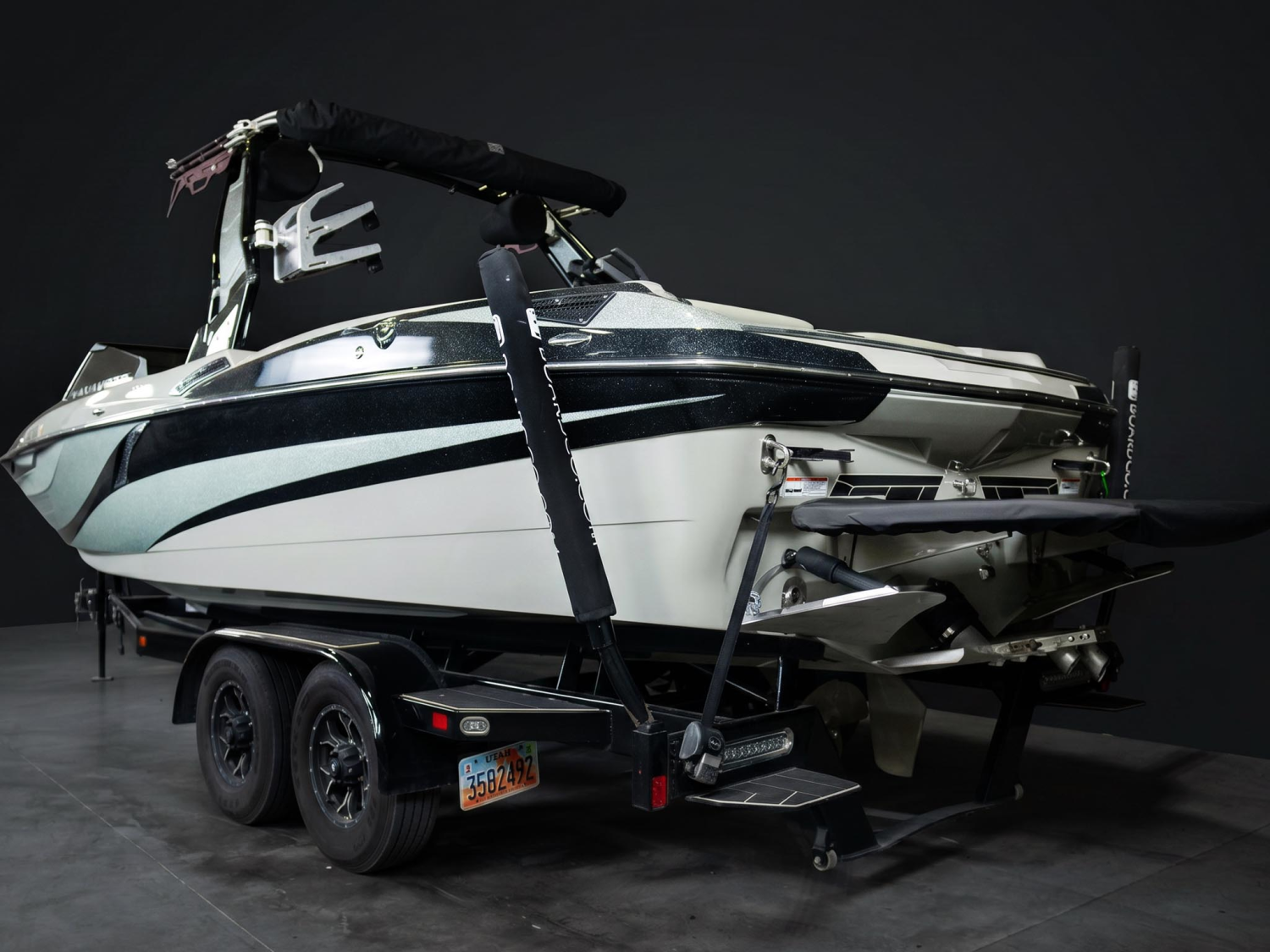 2022 Centurion Boats Fi25