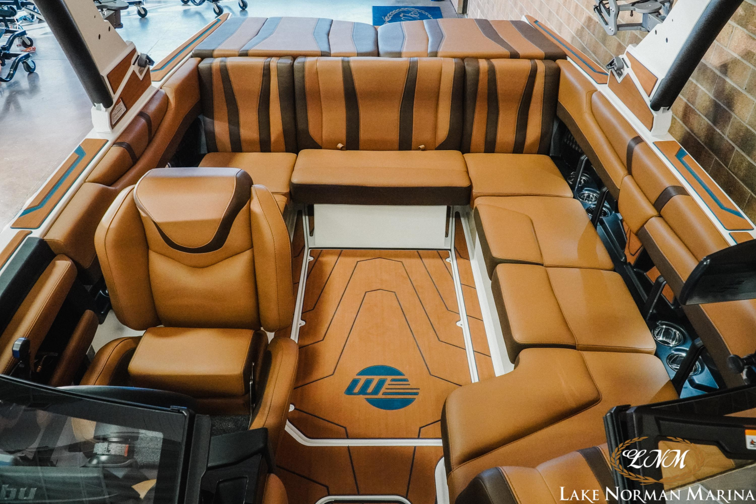2026 Malibu 21 LX