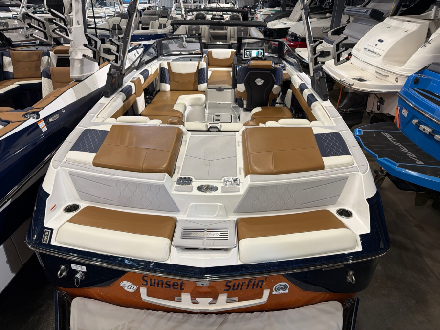 2023 Malibu Boats M220 for sale in , 