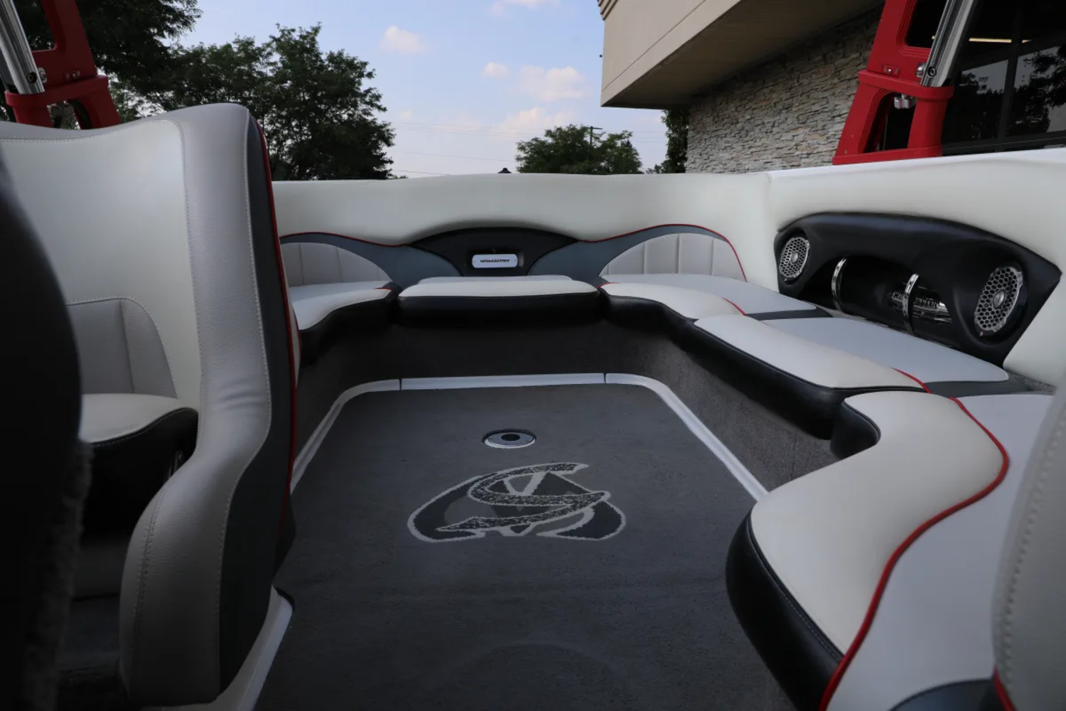 2013 Malibu 23 LSV Wakesetter - New Arrival!!!