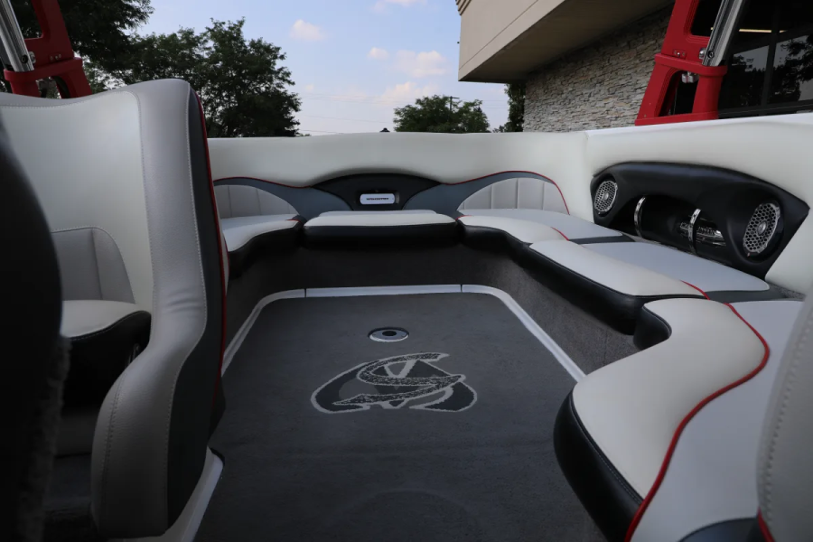 2013 Malibu Boats Wakesetter 23 LSV for sale in Highland, Michigan