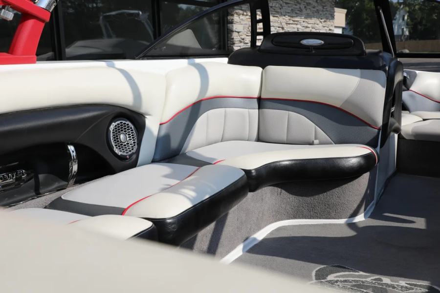 2013 Malibu Boats Wakesetter 23 LSV for sale in Highland, Michigan