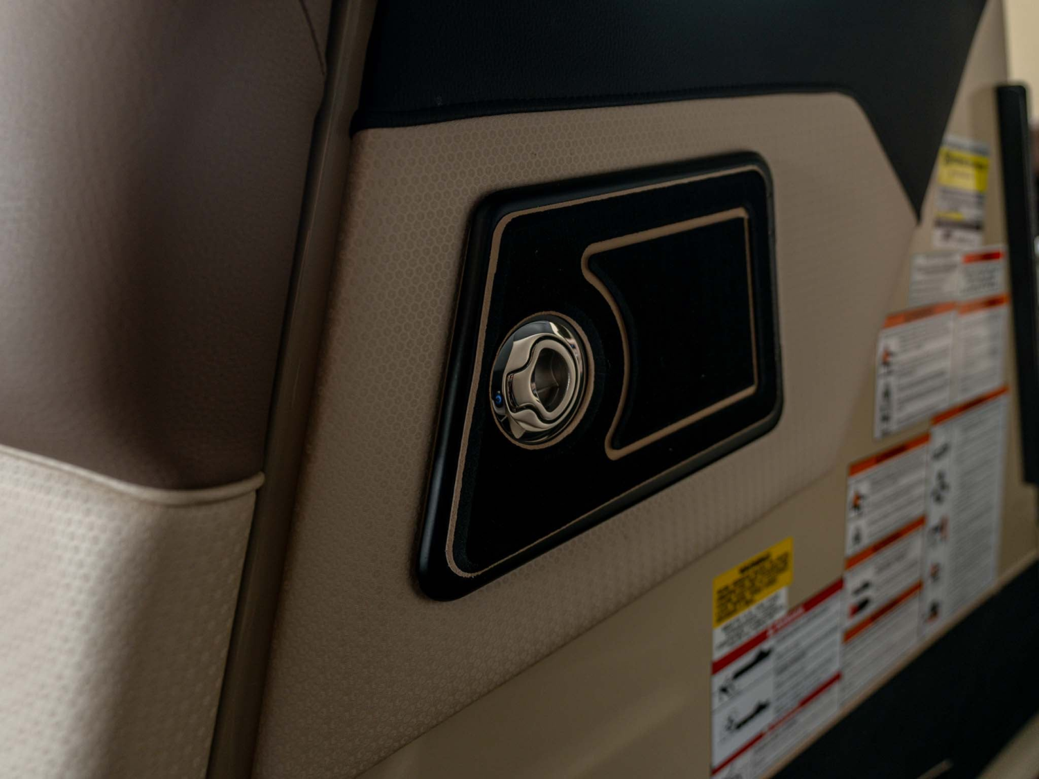 2026 Centurion Boats Ri245