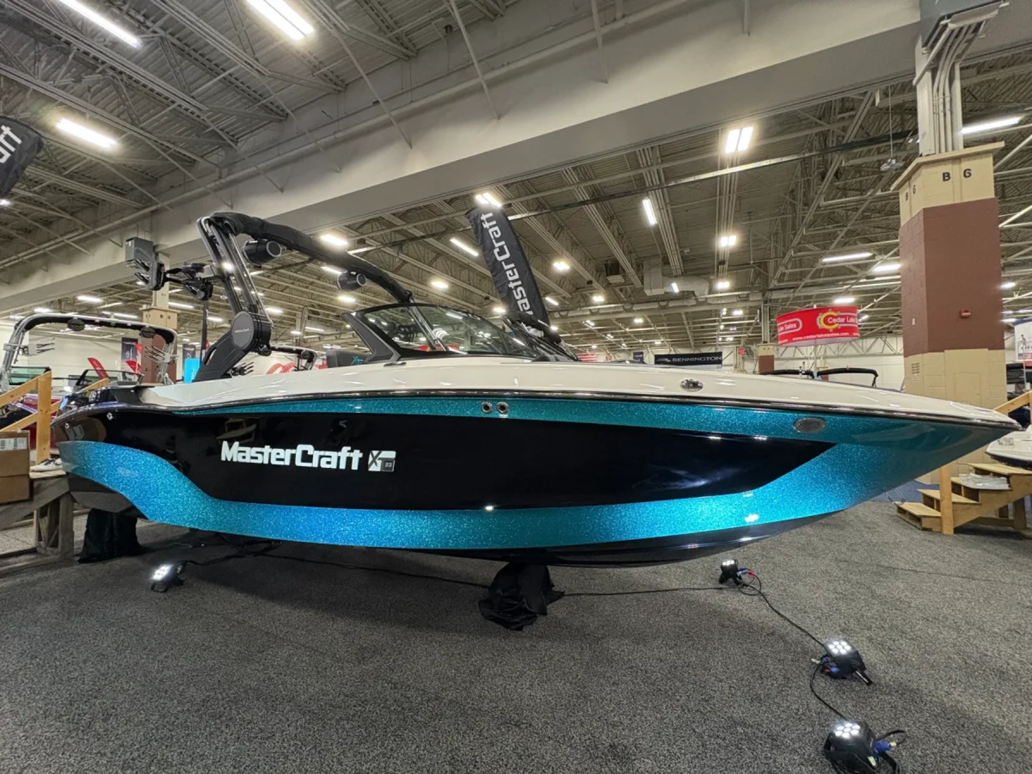 2025 Mastercraft XT23 - 209132