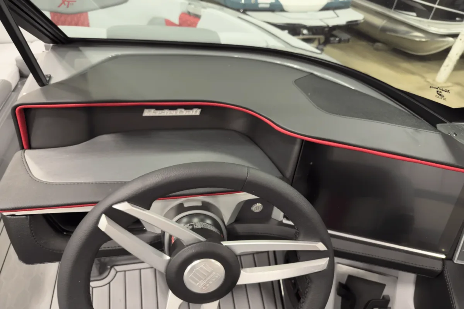 2025 Mastercraft XT22 - 210042