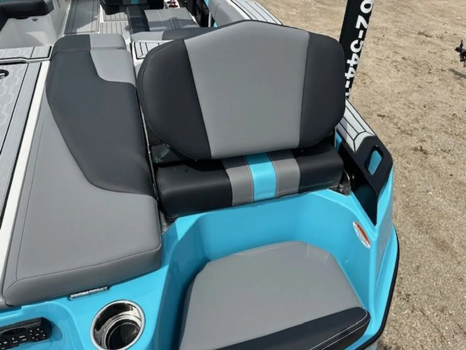 2024 Mastercraft XT23 - 209103