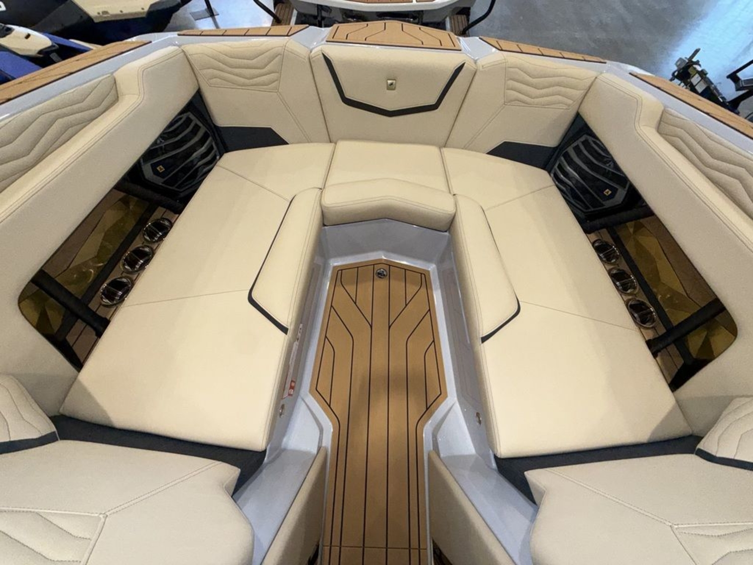 2026 Nautique Super Air Nautique G23