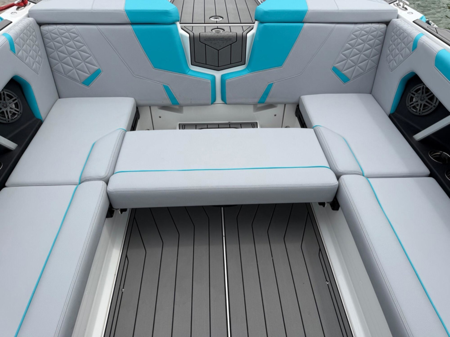 2026 Nautique GS24