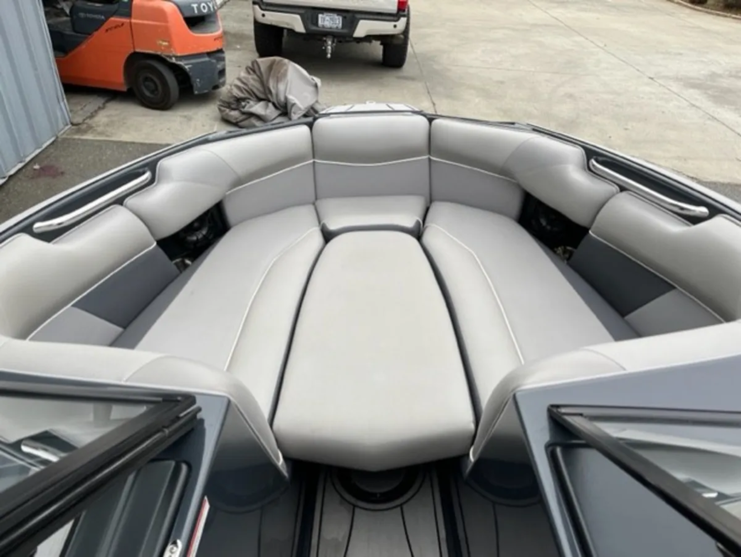 2020 MOOMBA MOJO WITH 315 HRS 