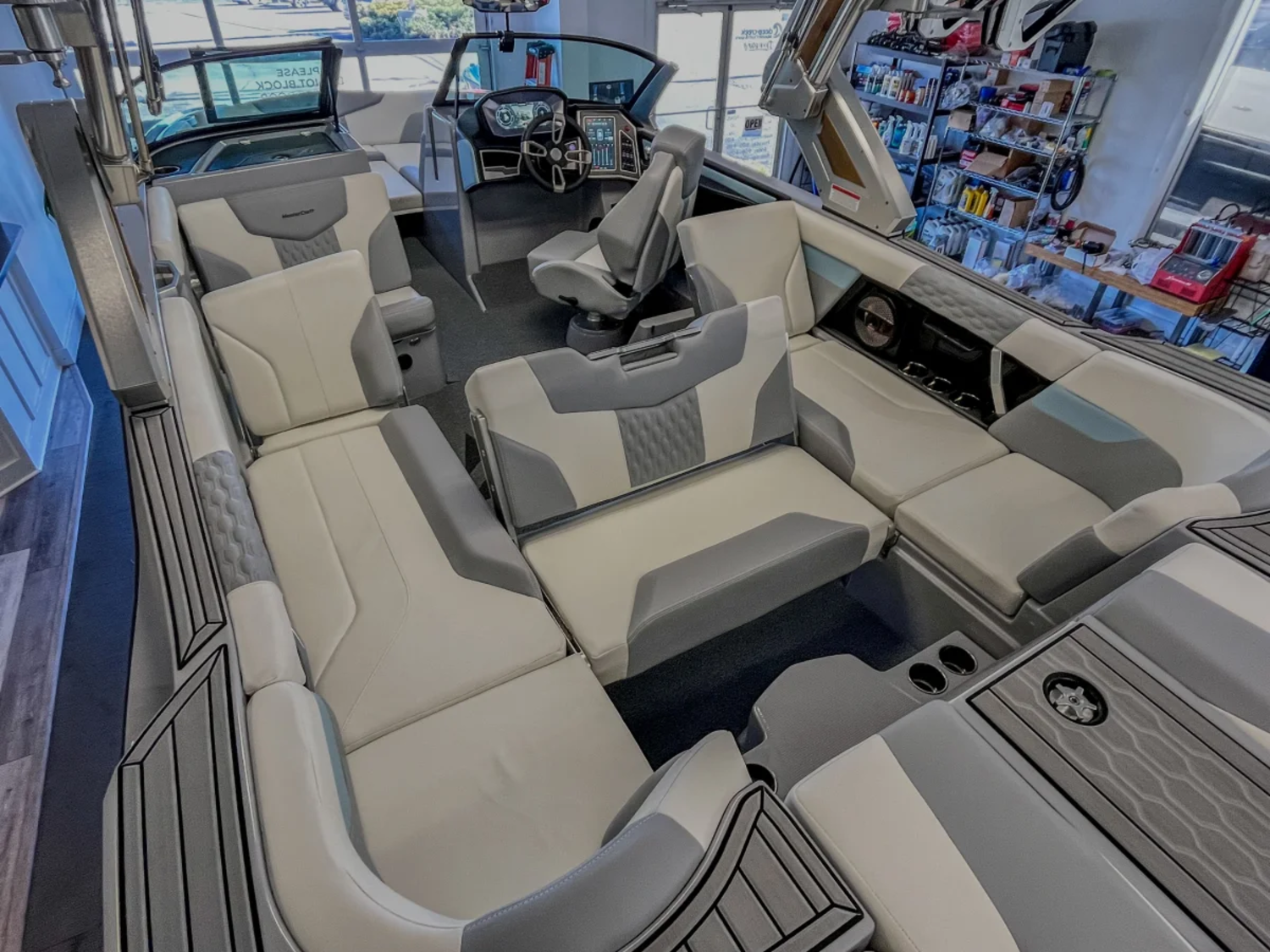 2024 MasterCraft XT24