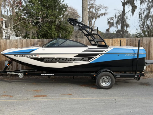 2014 Moomba Boats Mondo for sale in Elizabethtown, North Carolina