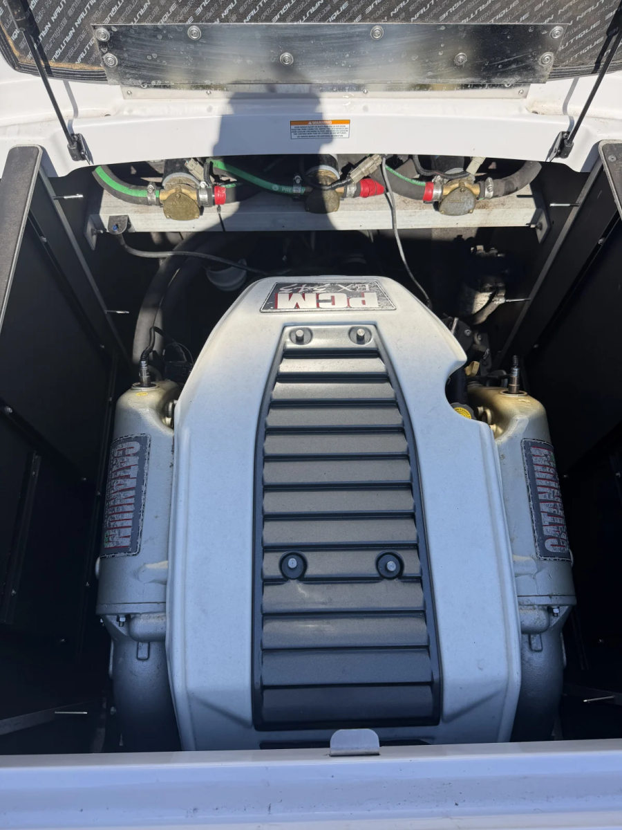 2013 Nautique Boats Super Air Nautique 210 for sale in North Palm Beach, Florida