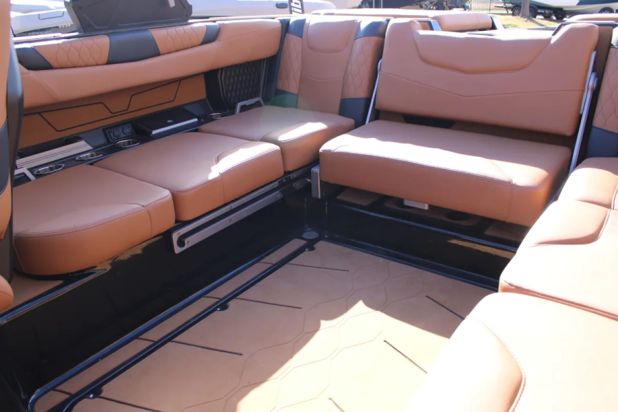 2023 Malibu Boats M220 for sale in Dallas, Texas