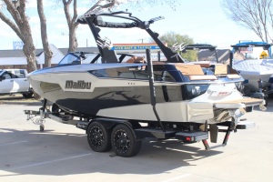 2023 Malibu Boats M220 for sale in Dallas, Texas