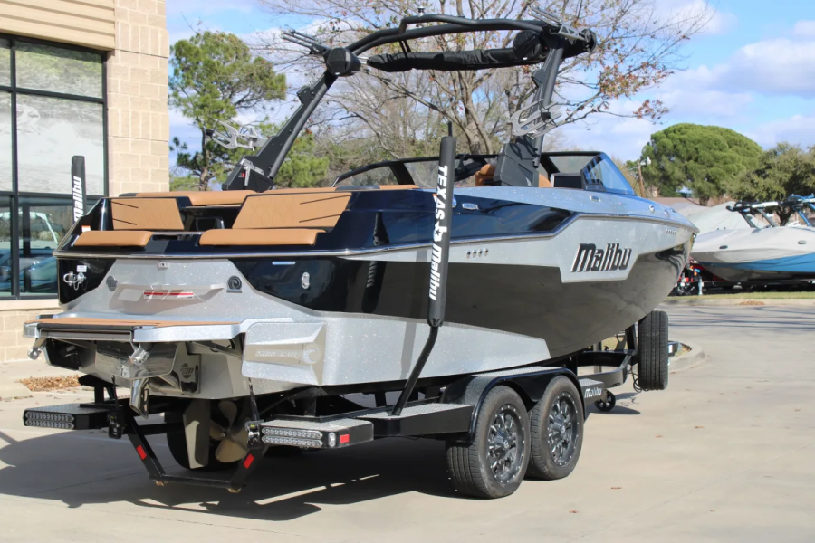 2023 Malibu Boats M220 for sale in Dallas, Texas