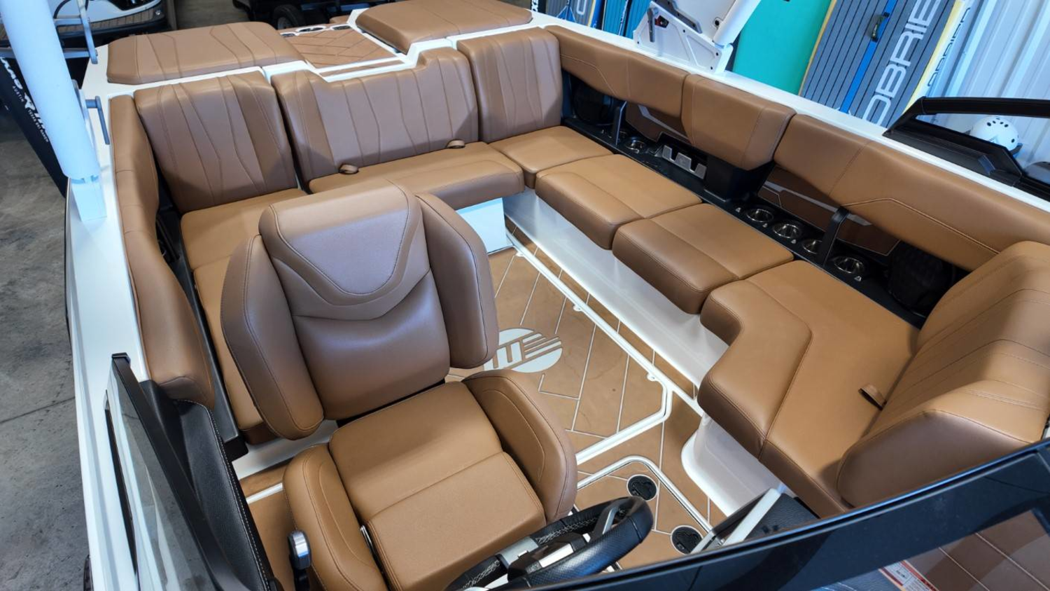 2023 Malibu Wakesetter 22 LSV