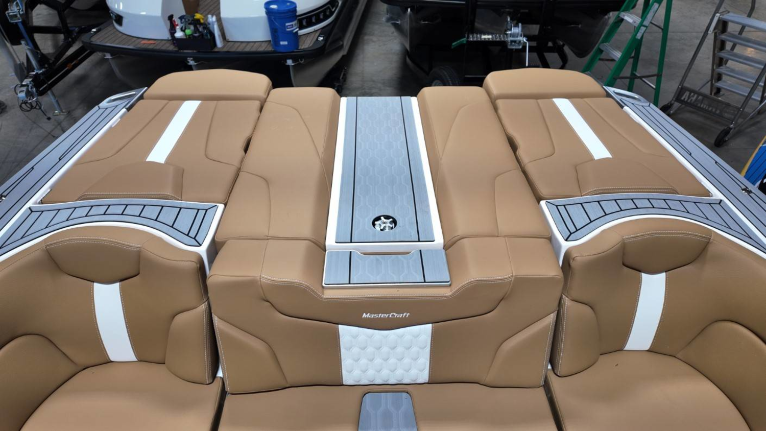 2026 Mastercraft XT24