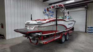 2016-mastercraft-x26-122148-image4