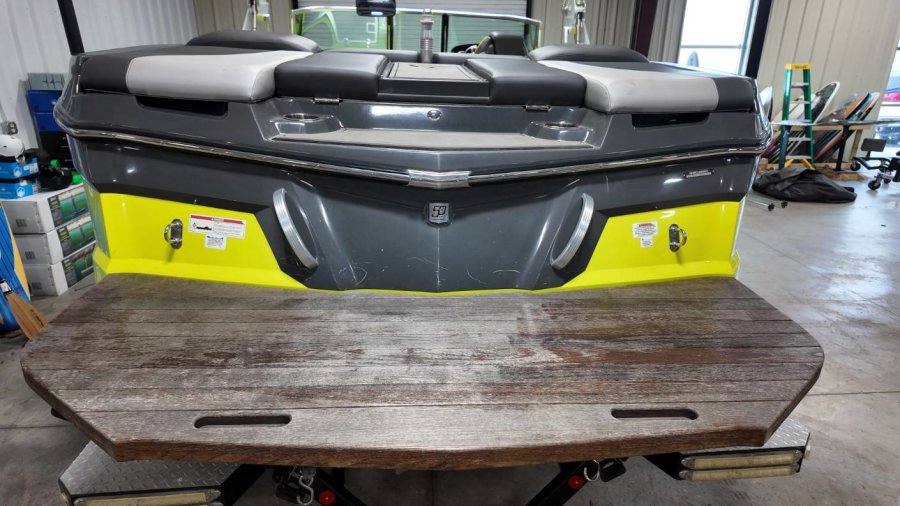 2018-mastercraft-xt22-122150-image6