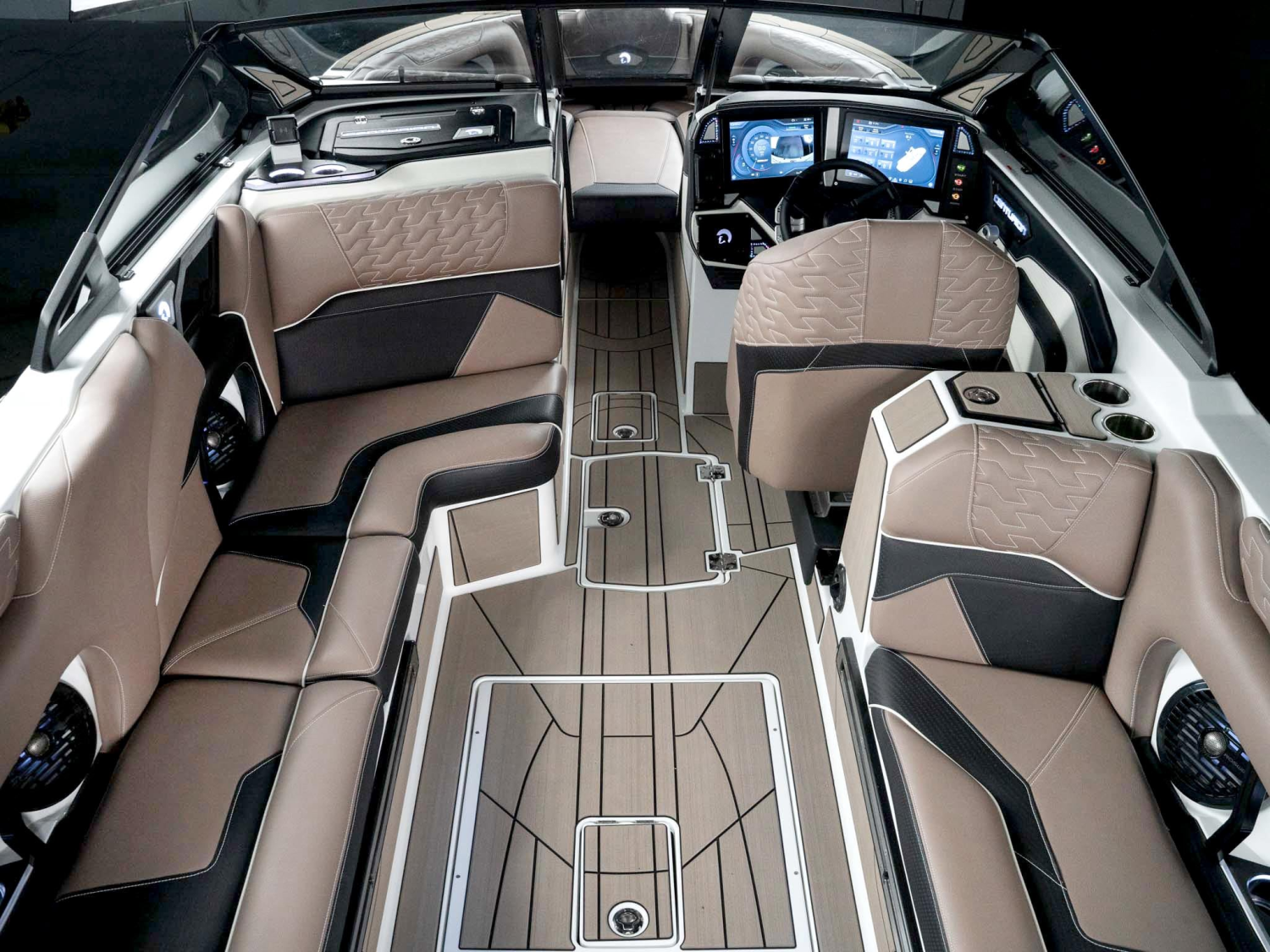 2026 Centurion Boats Ri245