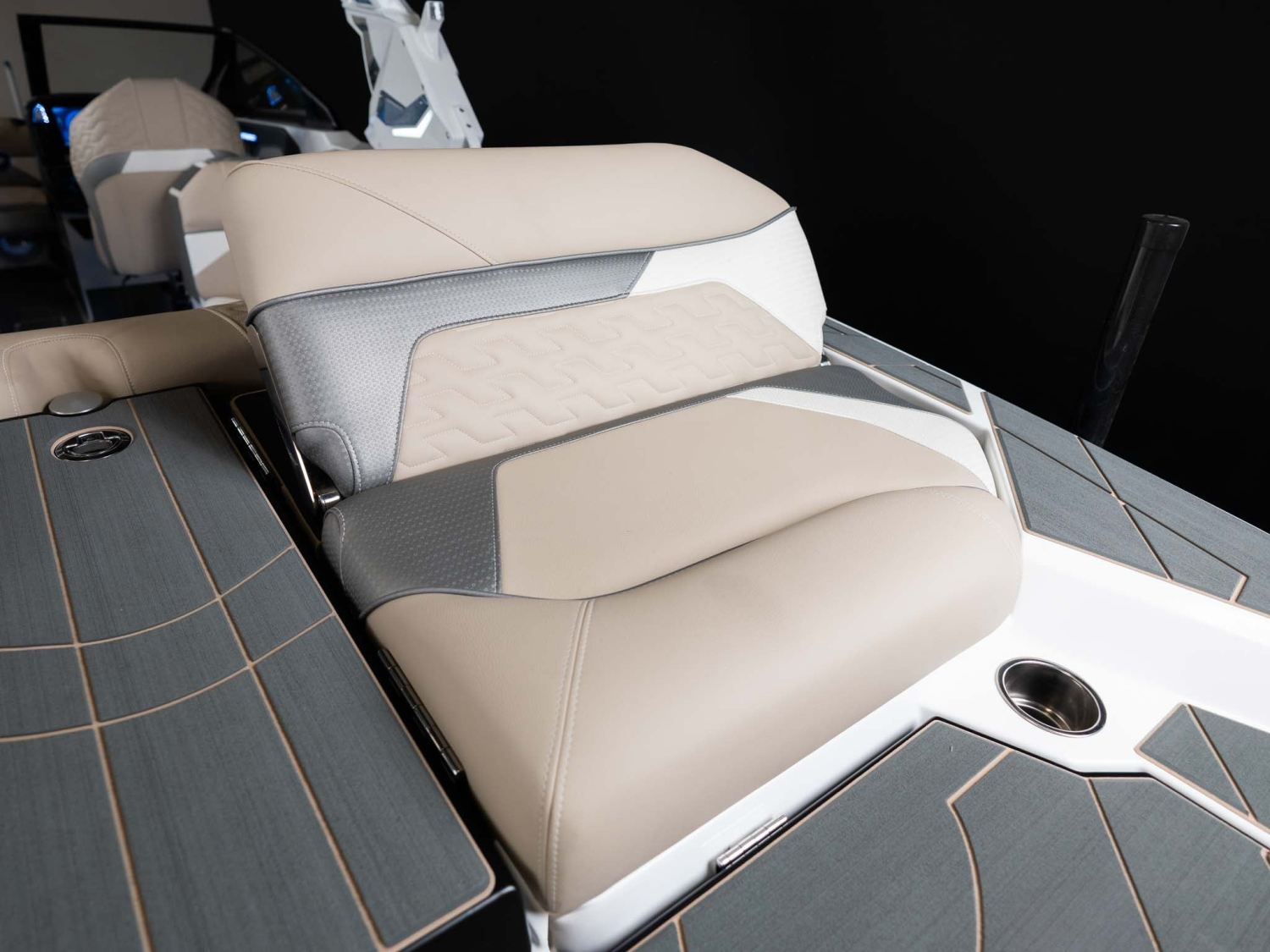 2026 Centurion Boats Ri245