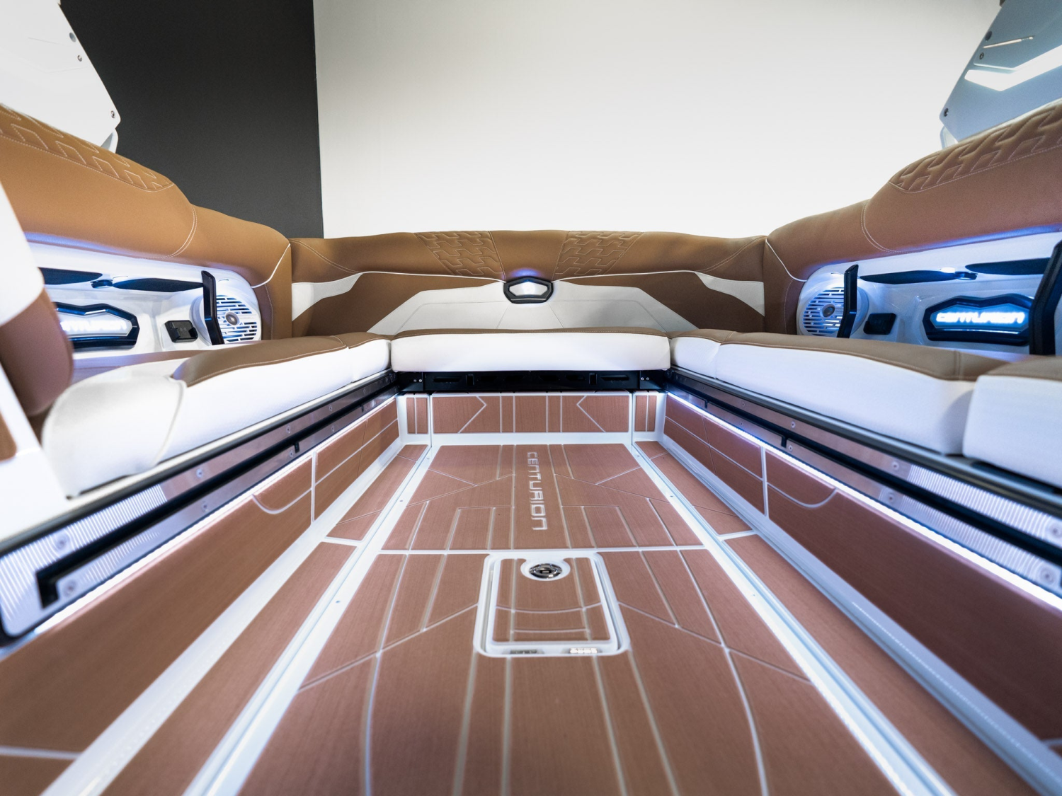 2026 Centurion Boats Ri245