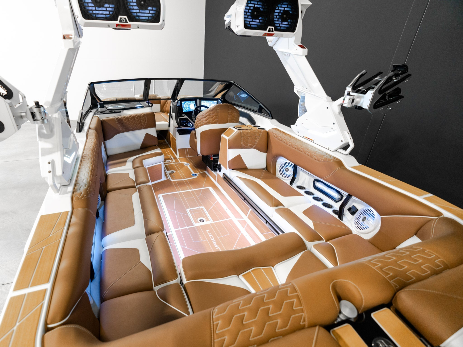 2026 Centurion Boats Ri245