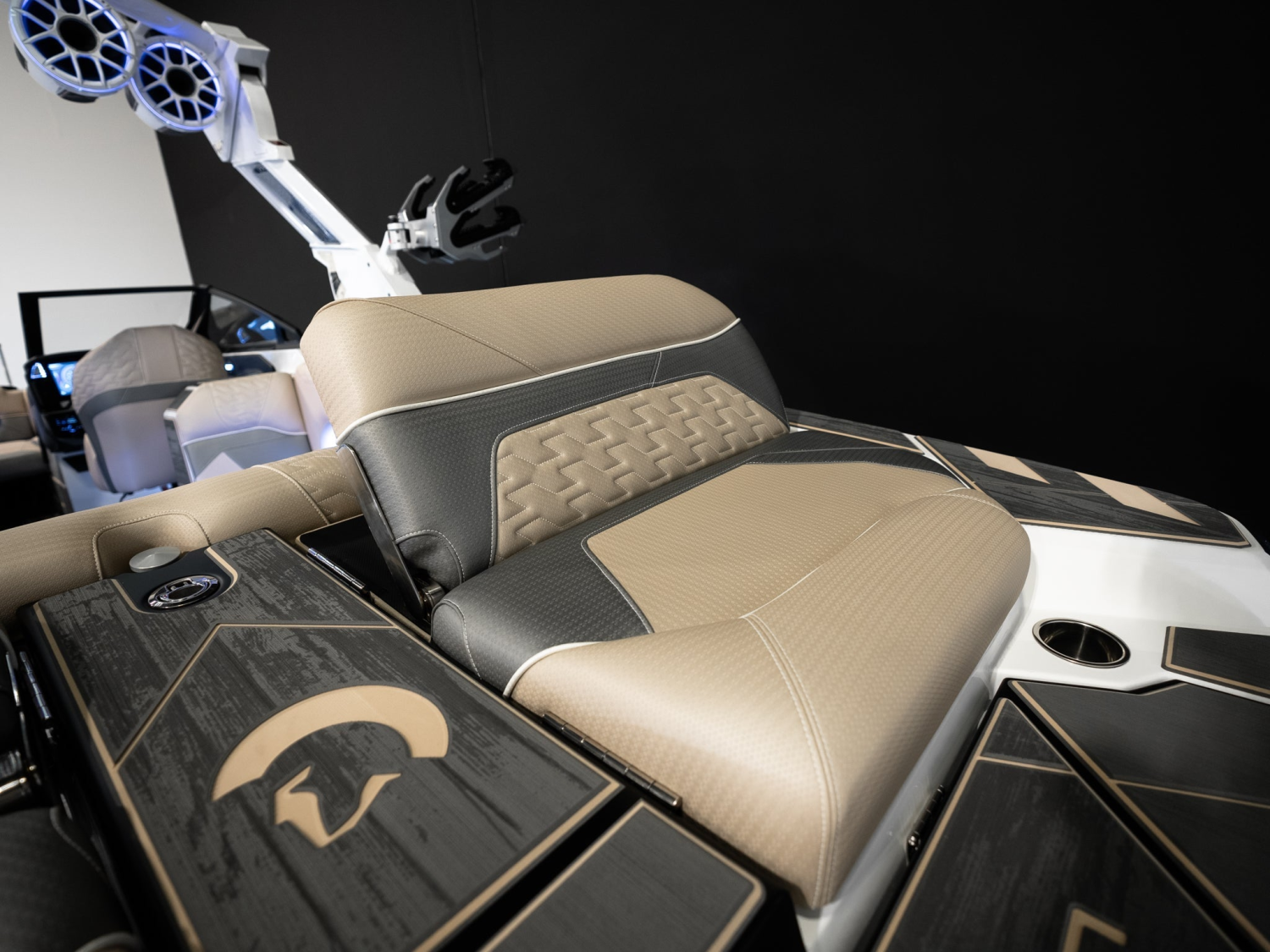 2026 Centurion Boats Ri245