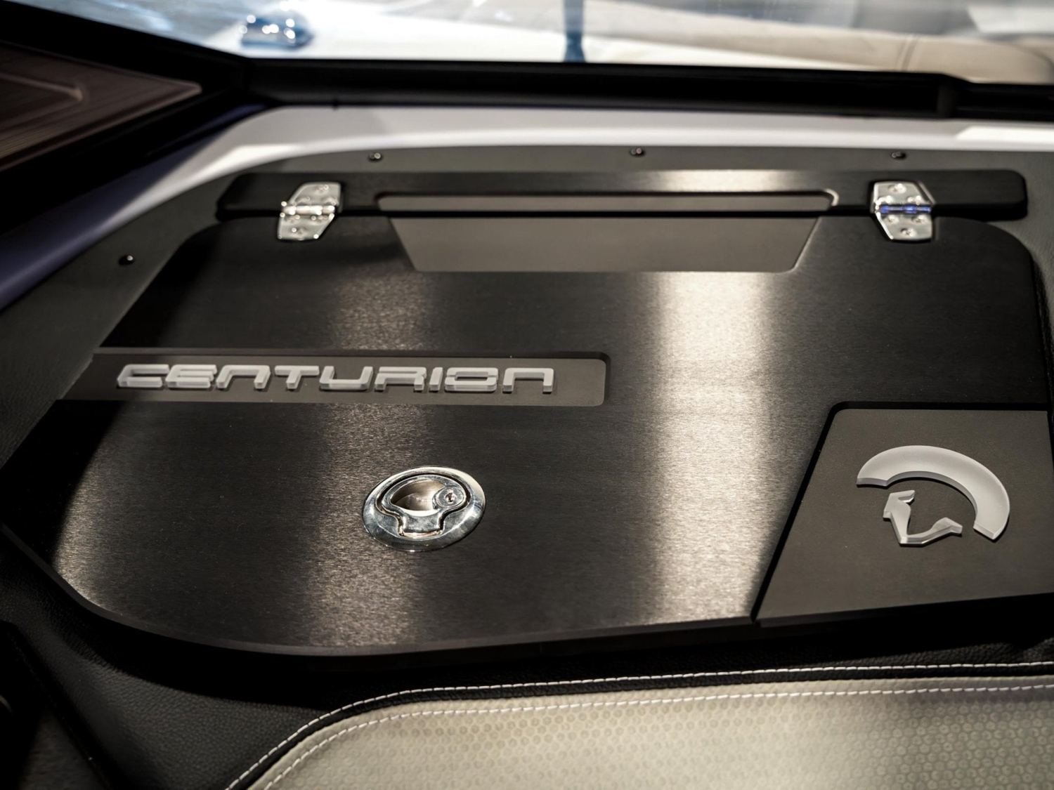 2025 Centurion Boats Ri245